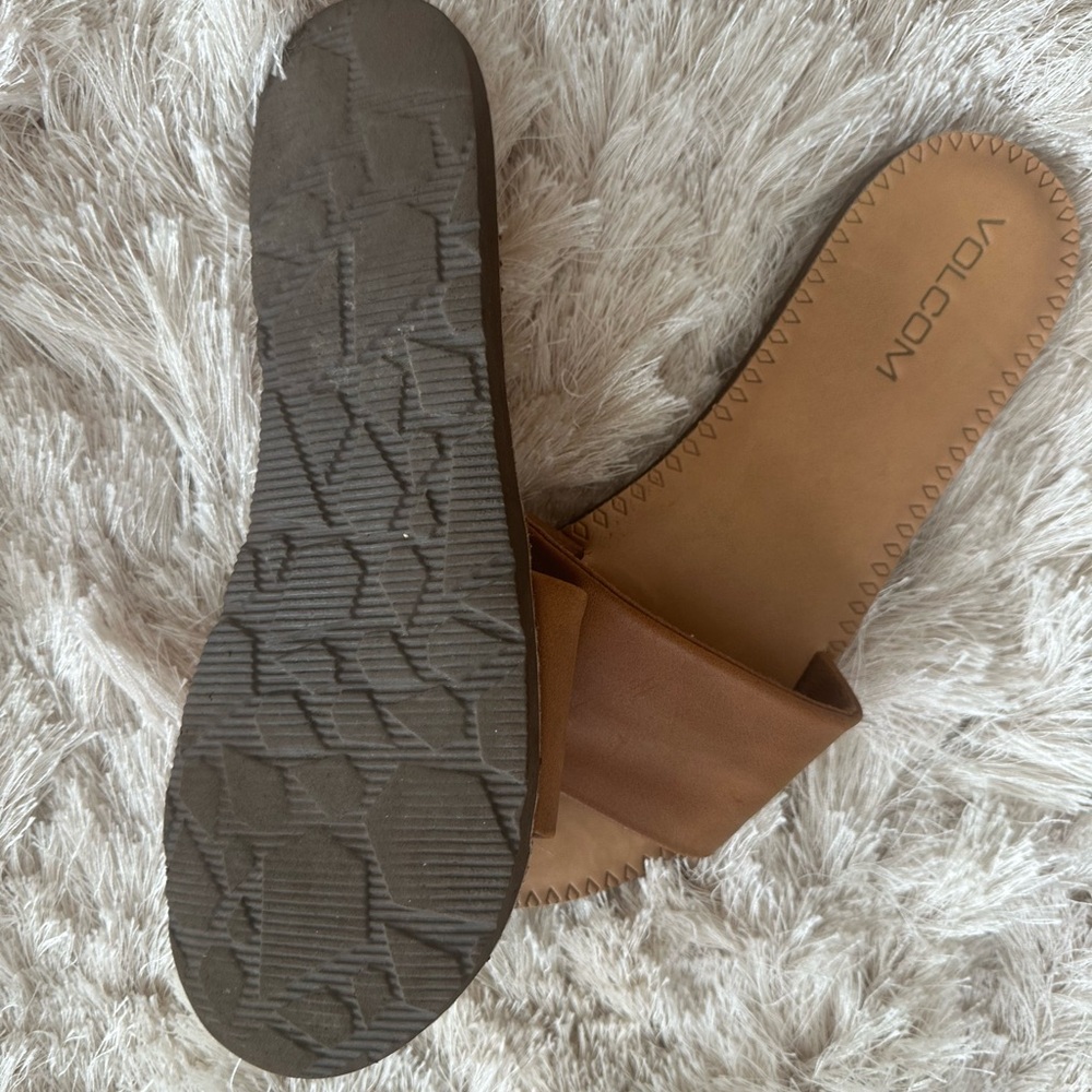 Volcom Slides - Picture 2 of 2